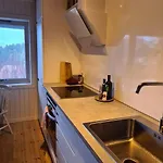 Cosy Close To Gondola And Town Center